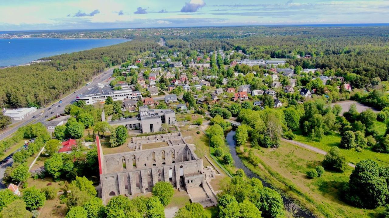 Pirita Klooster Guest House Tallinn Eksteriør billede