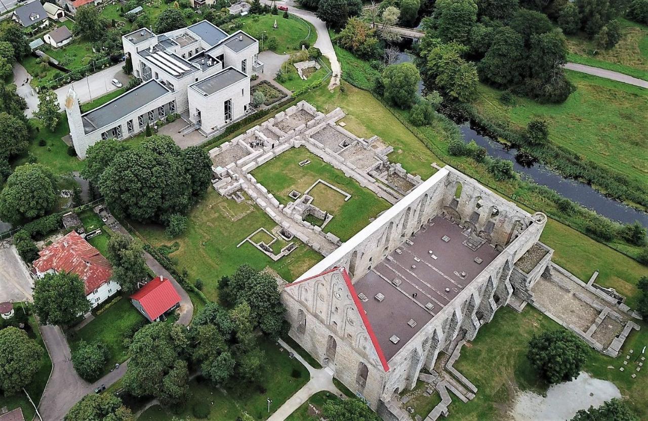 Pirita Klooster Guest House Tallinn Eksteriør billede